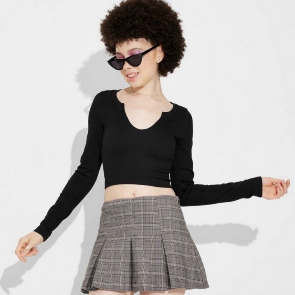 Wild Fable Women's Long Sleeve V-Neck Seamless Notched Top Size L Black - Picture 3 of 10